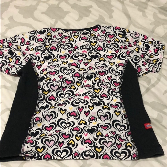 Scrub top - Picture 2 of 3